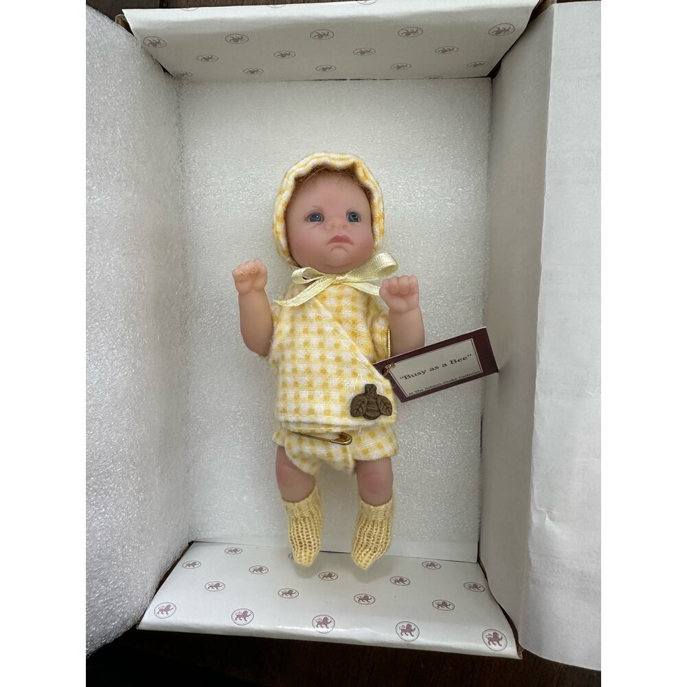 Ashton Drake 'Busy as a Bee' "Sweet As You Please" Mini Collection Doll 2007